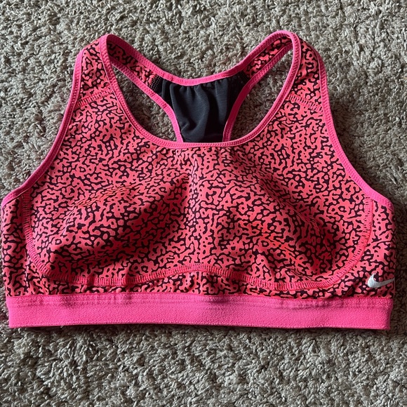 2 Nike sports bra bundle excellent condition! - Picture 1 of 2